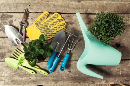 Mid-process complaint handling for gardeners